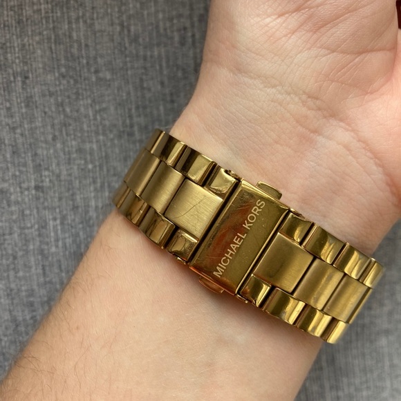 Gold Michael Kors watch - Picture 3 of 12